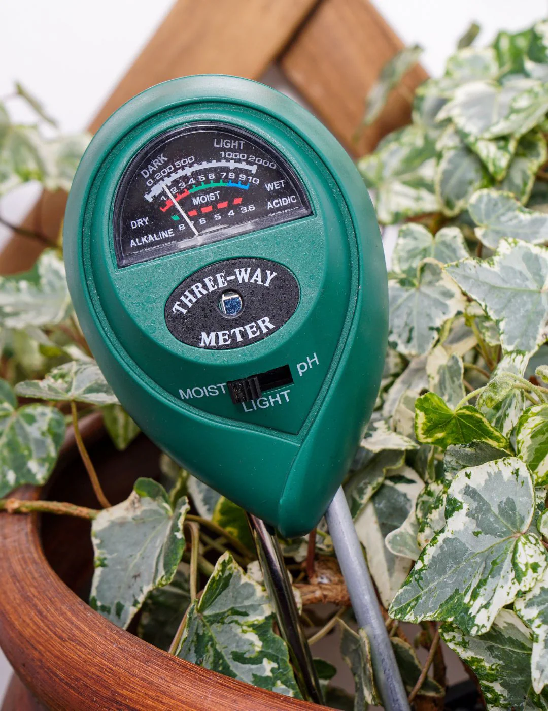 3 In 1 Soil Meter - Image 2